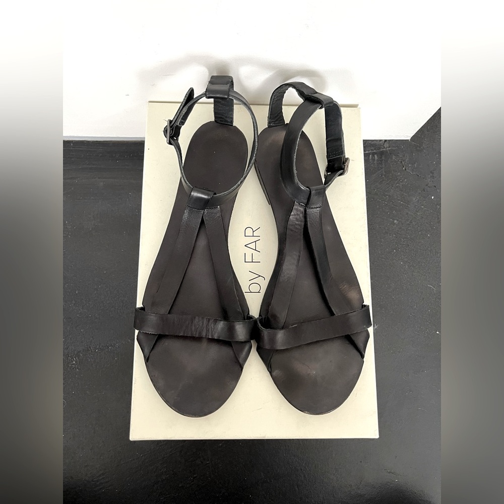 Lanvin Flat Strappy Sandals Black Leather 39 / 8